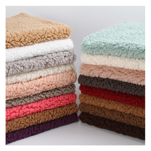 %100 Polyester Kumaş Polar Fırçalı Kumaş Polyester Berber Polar Sherpa Kumaş