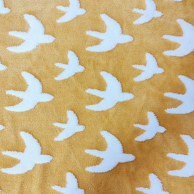 Jakarlı Shu Kadife Kumaş 300gsm Ceket Kanepe Örtüsü için% 100 Polyester Peluş Polar Kumaş
